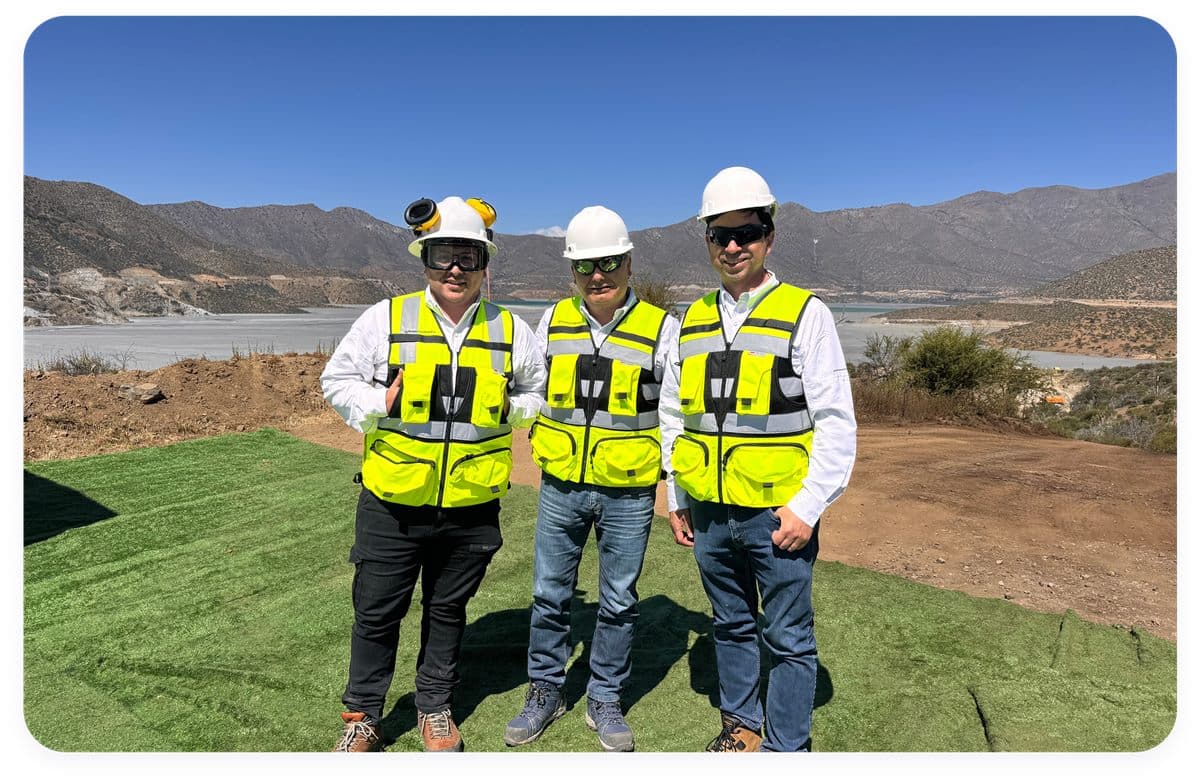 Equipo de Smart Asset en terreno